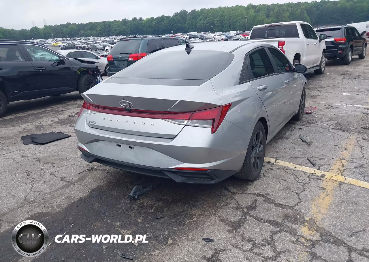 2021 Hyundai Elantra Sel VIN:5NPLM4AG5MH022654 - 4