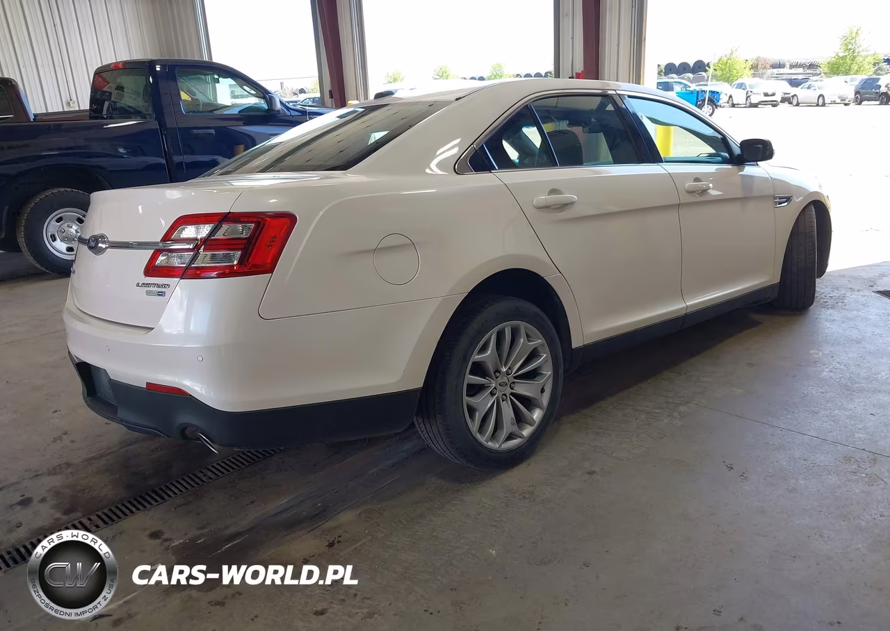 2016 Ford Taurus Limited VIN:1FAHP2J87GG107715 - 4