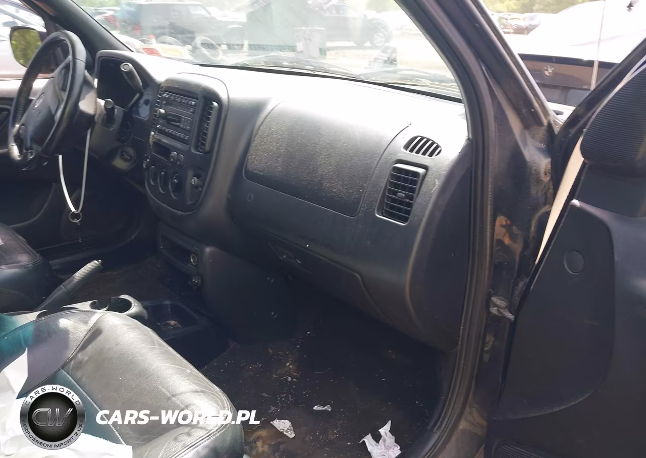 2002 Ford Escape Xlt VIN:1FMCU03182KD53756 - 5
