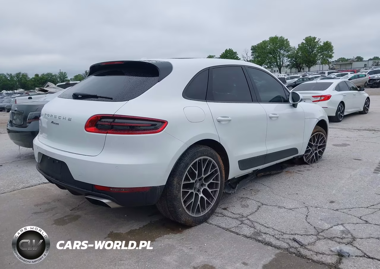 2017 Porsche Macan VIN:WP1AA2A50HLB00258 - 4