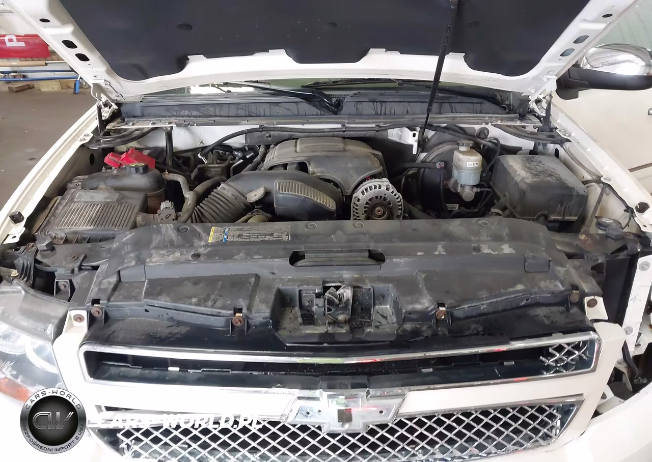2011 Chevrolet Suburban 1500 Ltz VIN:1GNSKKE32BR219758 - 10