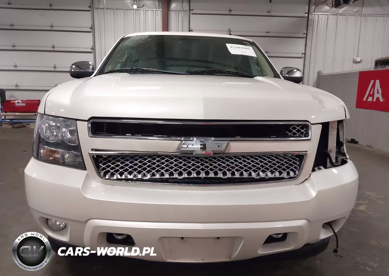 2011 Chevrolet Suburban 1500 Ltz VIN:1GNSKKE32BR219758 - 18