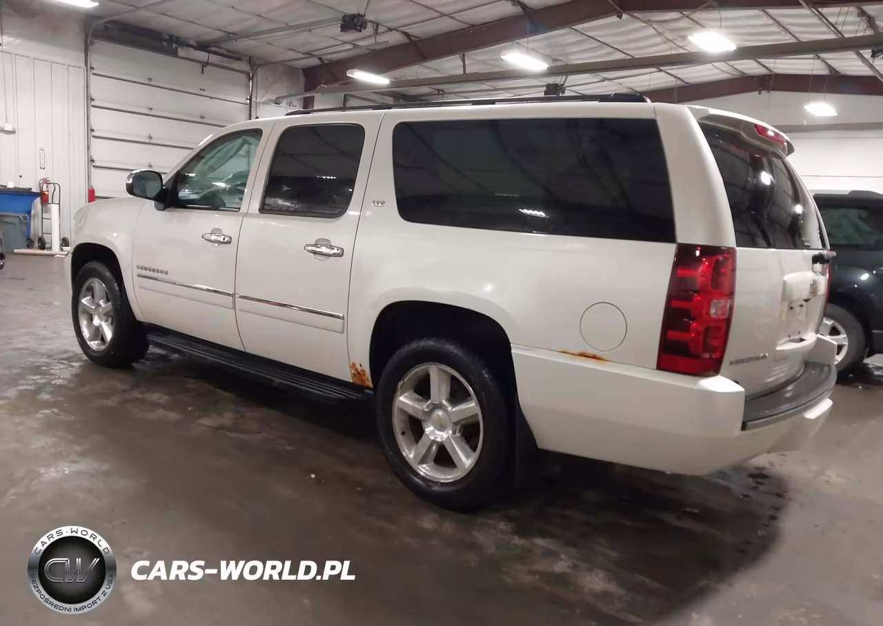 2011 Chevrolet Suburban 1500 Ltz VIN:1GNSKKE32BR219758 - 3