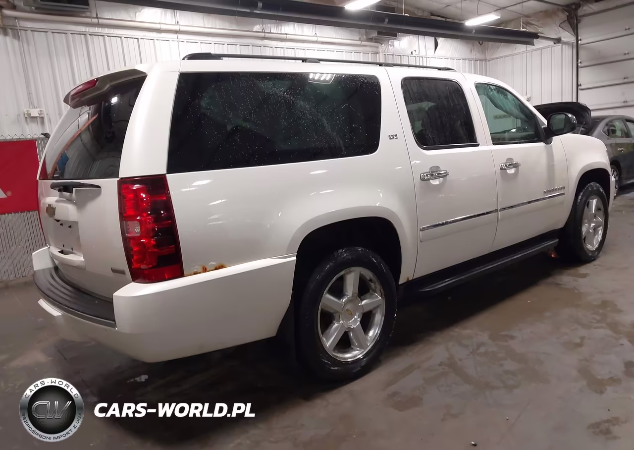 2011 Chevrolet Suburban 1500 Ltz VIN:1GNSKKE32BR219758 - 4