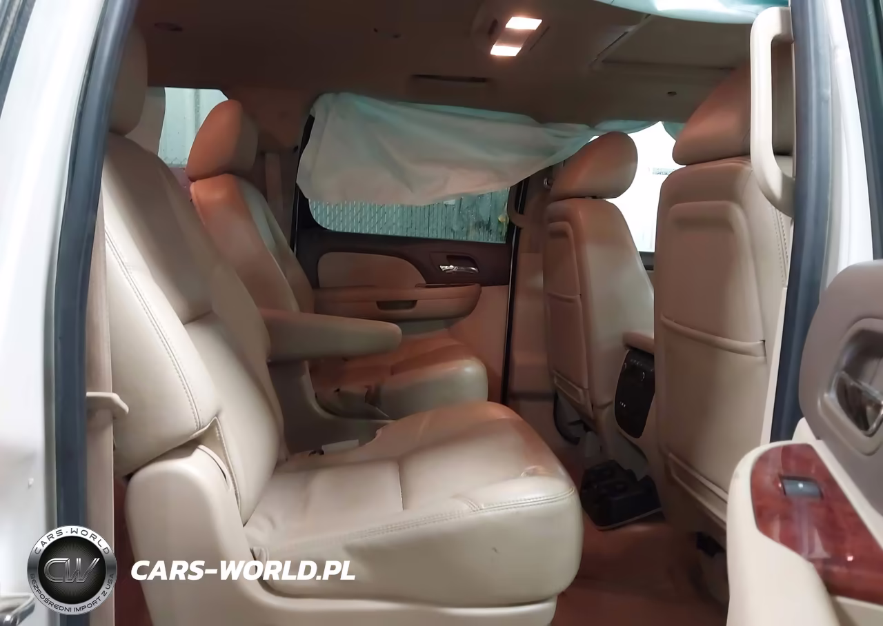 2011 Chevrolet Suburban 1500 Ltz VIN:1GNSKKE32BR219758 - 8