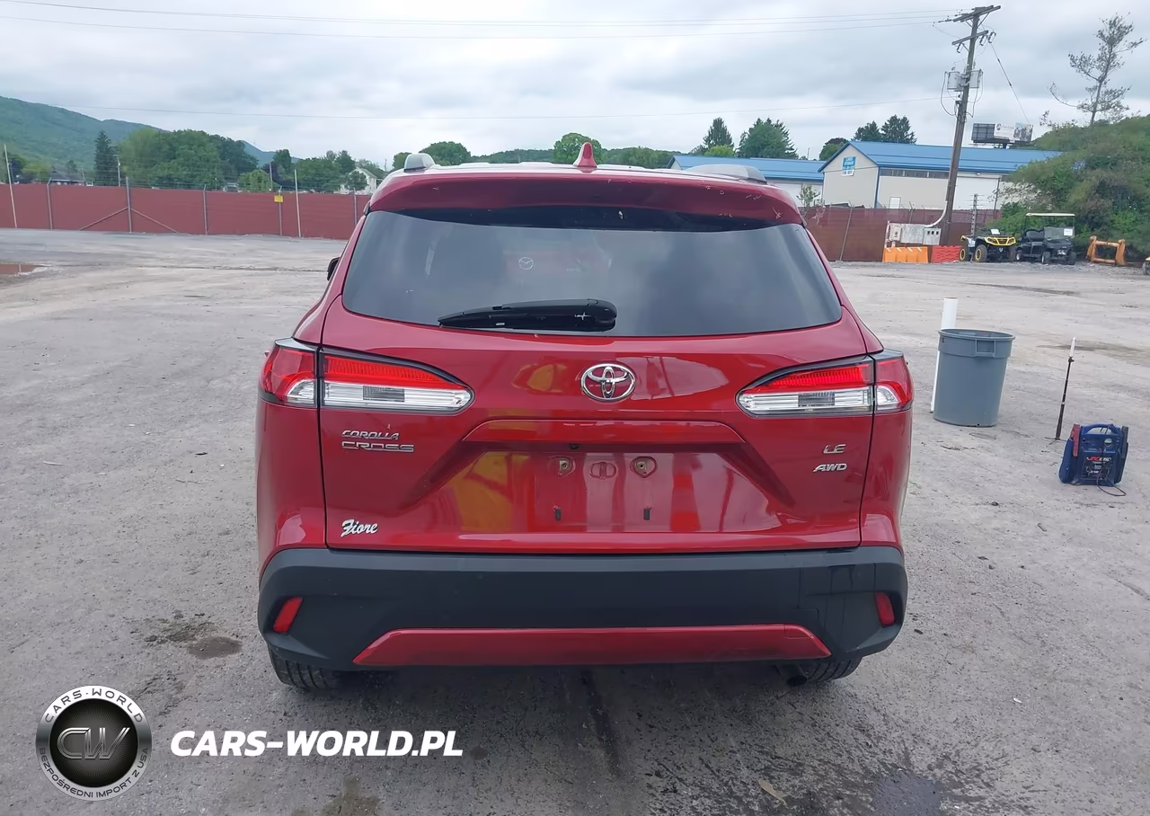 2022 Toyota Corolla Cross Le VIN:7MUCAABG7NV019939 - 17