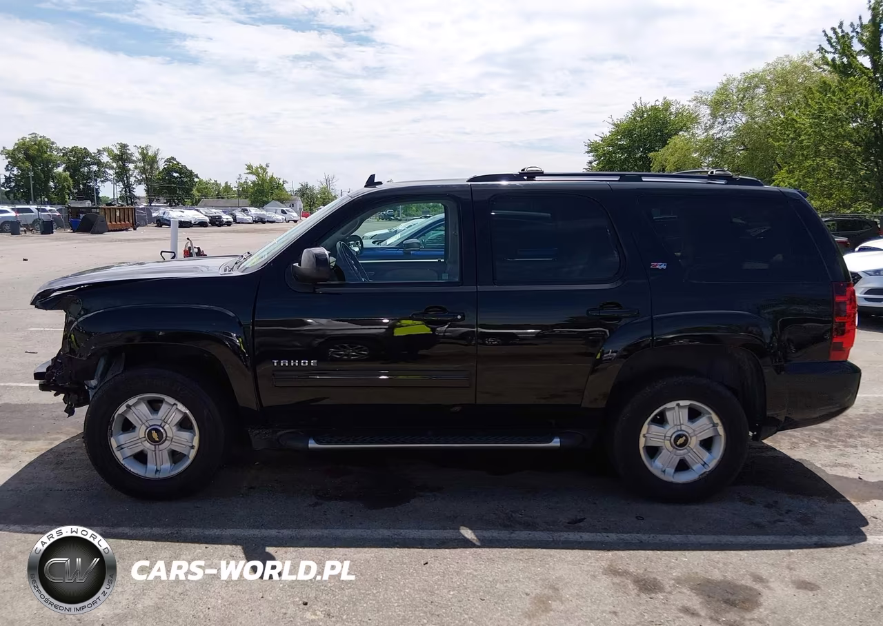 2011 Chevrolet Tahoe Lt VIN:1GNSKBE02BR118161 - 14