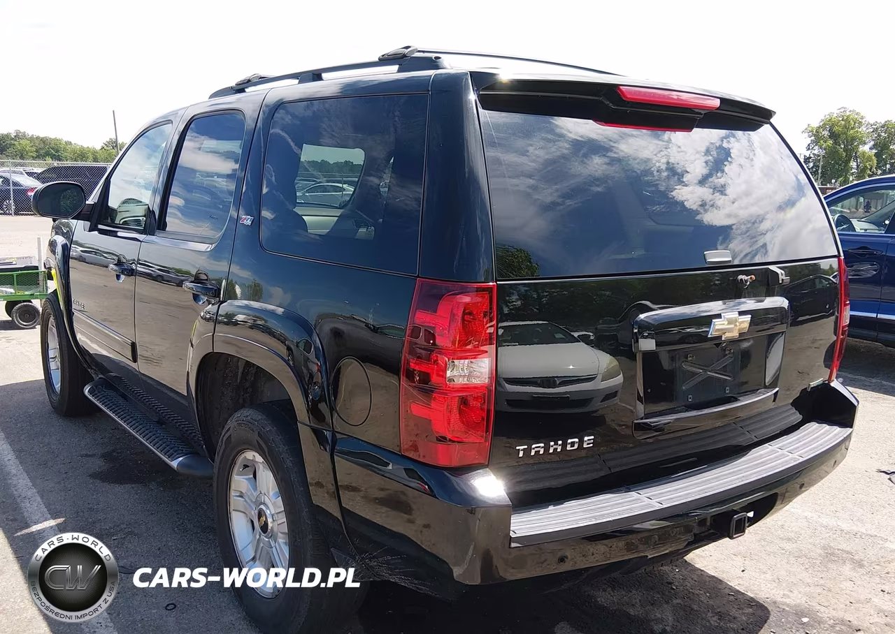 2011 Chevrolet Tahoe Lt VIN:1GNSKBE02BR118161 - 3