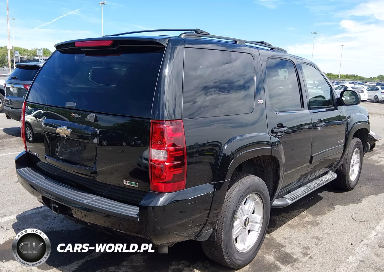 2011 Chevrolet Tahoe Lt VIN:1GNSKBE02BR118161 - 4