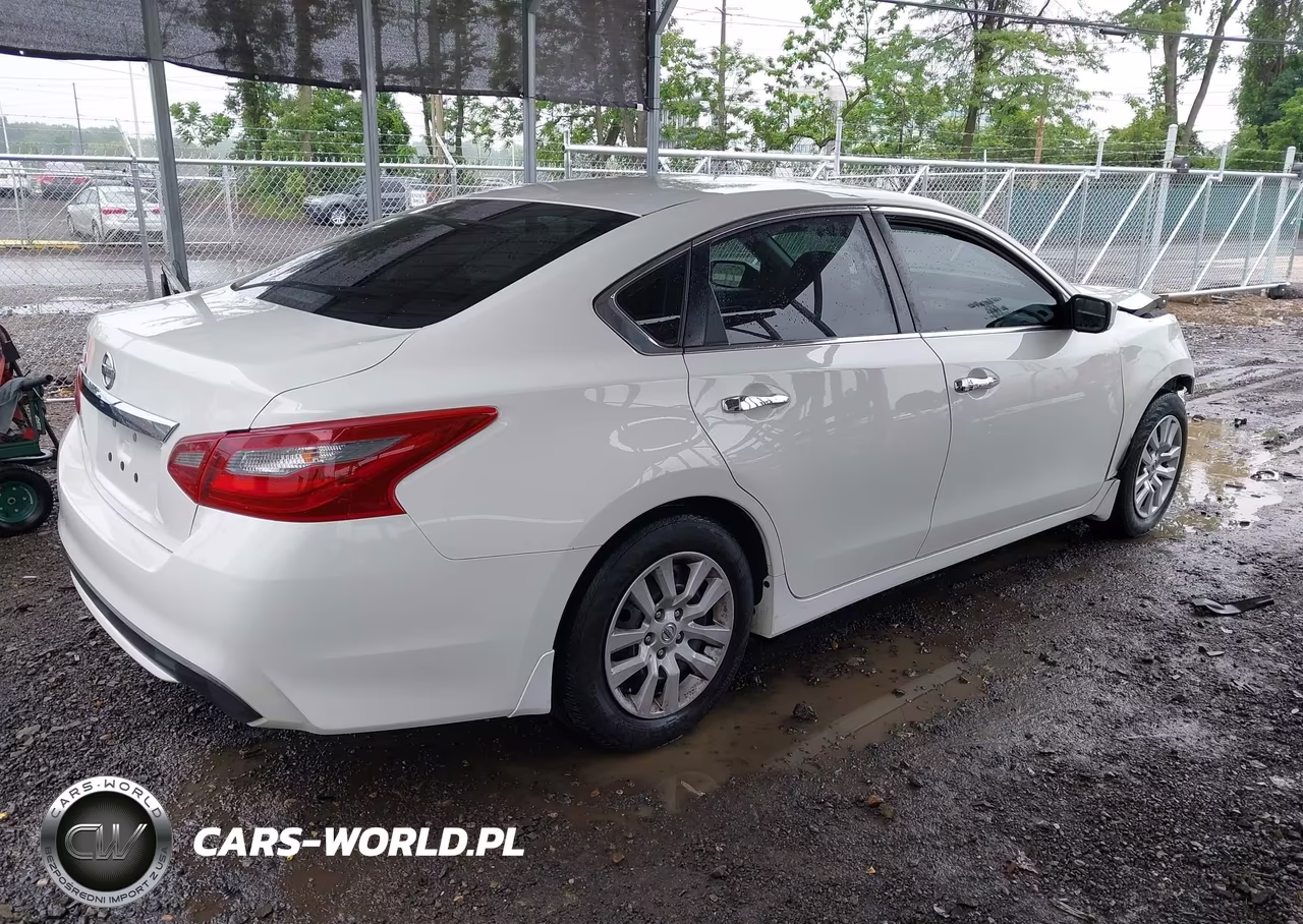 2018 Nissan Altima 2.5 S VIN:1N4AL3AP9JC128736 - 4