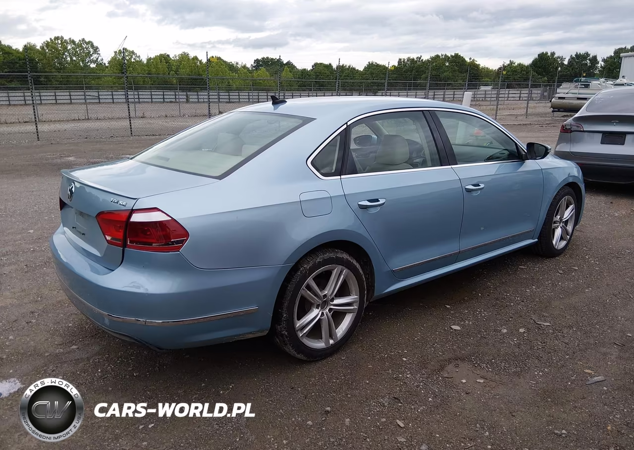 2012 Volkswagen Passat 2.0L Tdi Se VIN:1VWBN7A38CC098156 - 4