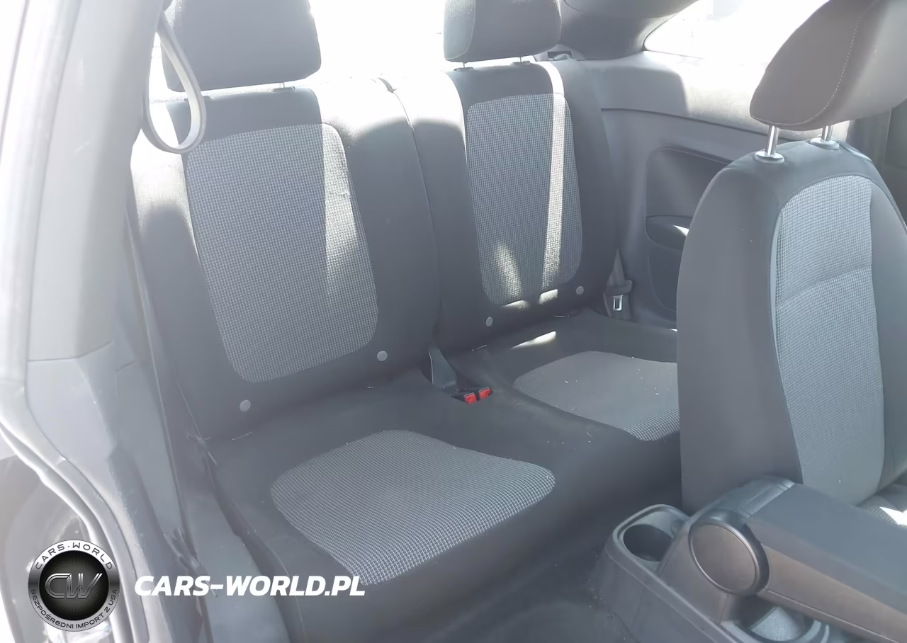 2018 Volkswagen Beetle 2.0T Coast-2.0T S VIN:3VWFD7AT4JM707873 - 8