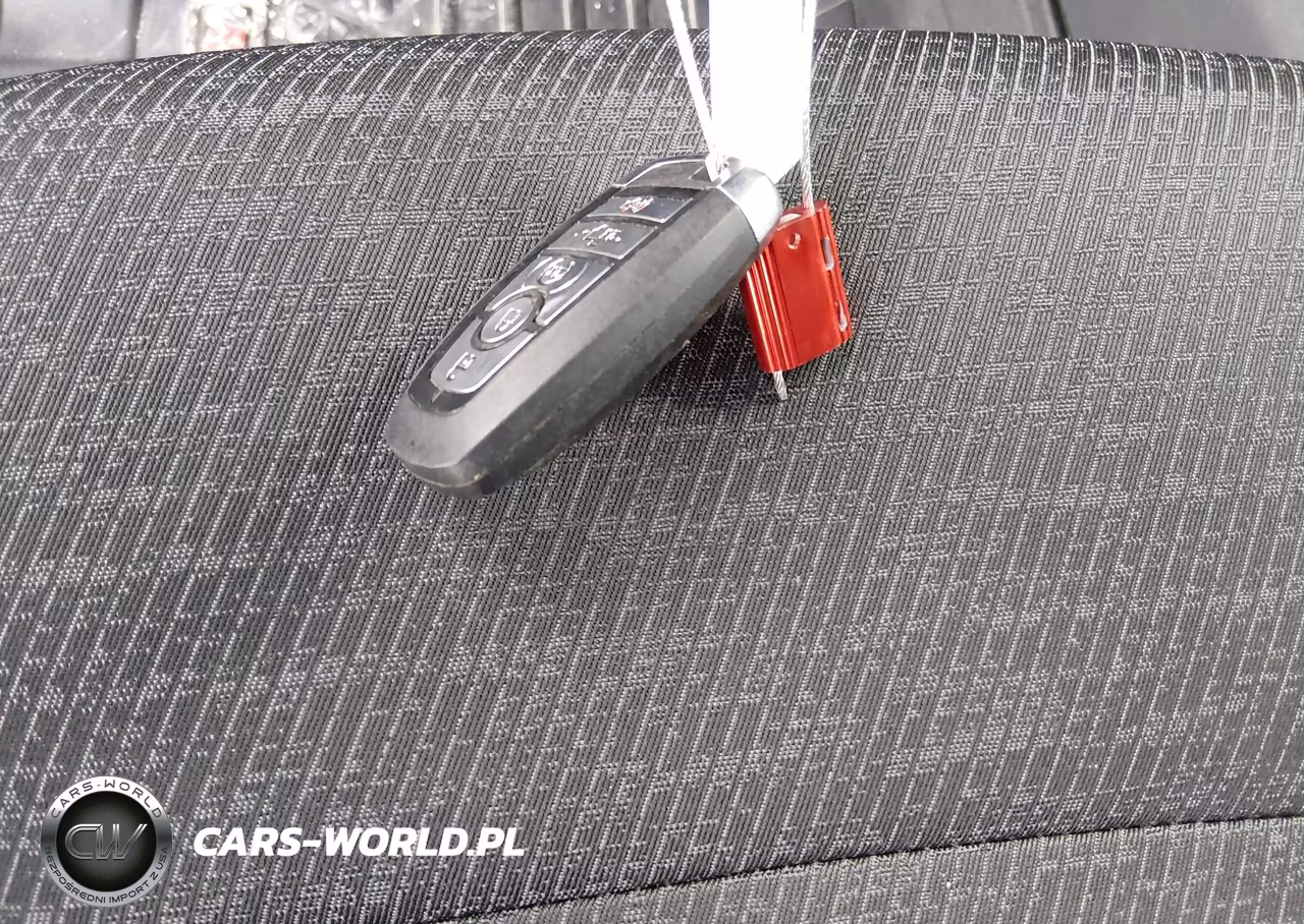 2023 Ford F-150 Xlt VIN:1FTFW1ED6PFD08498 - 11
