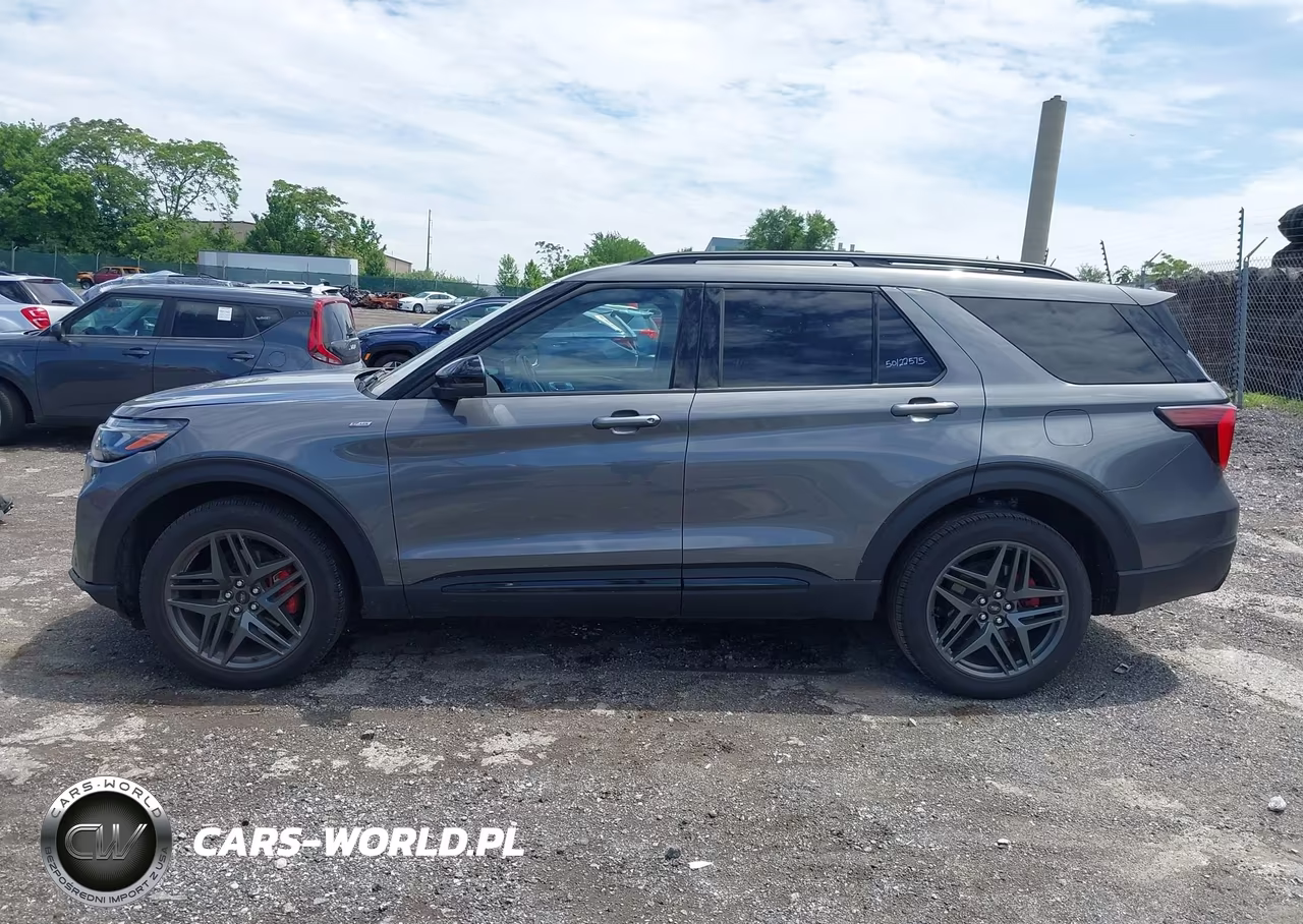 2025 Ford Explorer St-Line VIN:1FMUK8KH7SGB66485 - 15