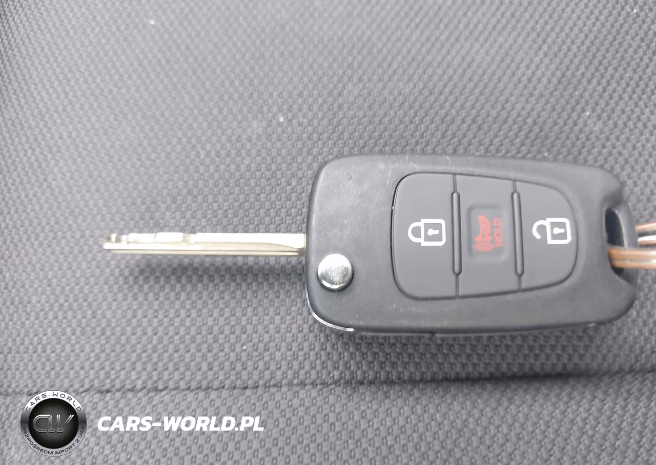 2011 Kia Soul + VIN:KNDJT2A28B7318322 - 11