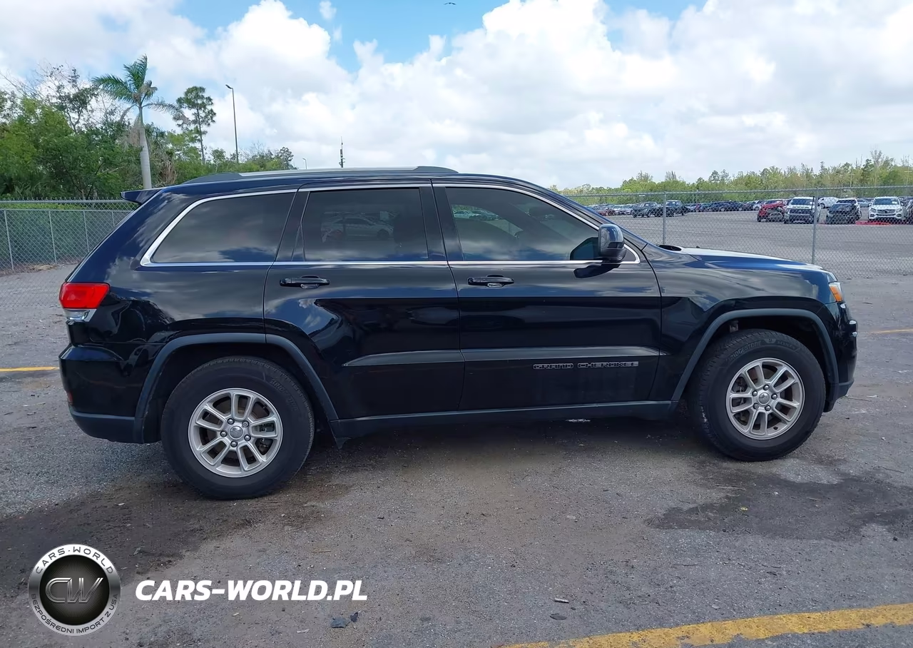 2018 Jeep Grand Cherokee Laredo E 4X2 VIN:1C4RJEAG9JC354029 - 13