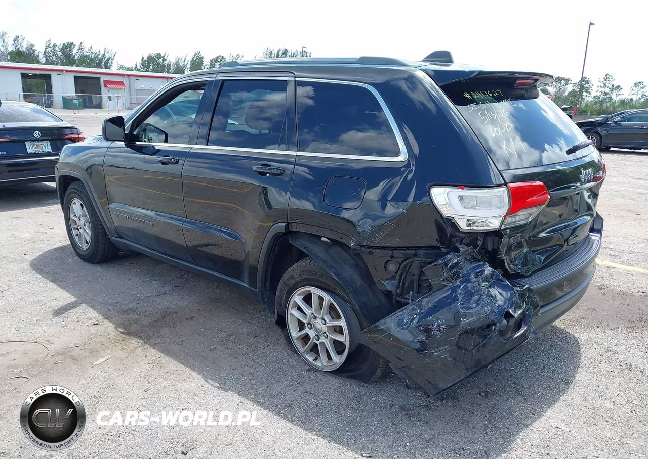 2018 Jeep Grand Cherokee Laredo E 4X2 VIN:1C4RJEAG9JC354029 - 3