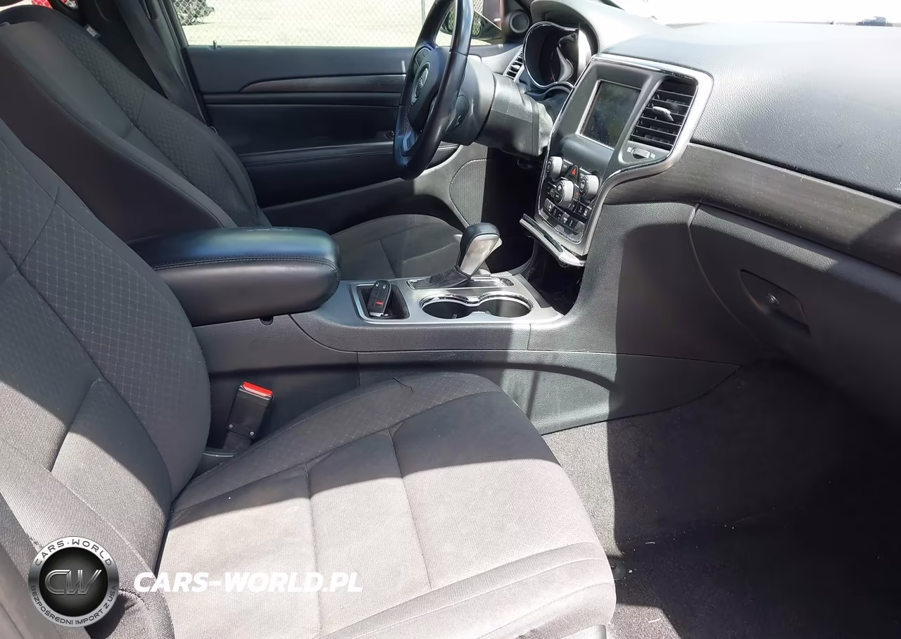 2018 Jeep Grand Cherokee Laredo E 4X2 VIN:1C4RJEAG9JC354029 - 5