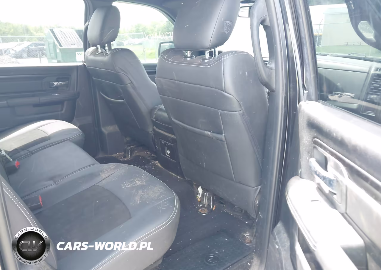 2018 Ram 1500 Rebel 4X4 5'7 Box VIN:1C6RR7YTXJS232493 - 8