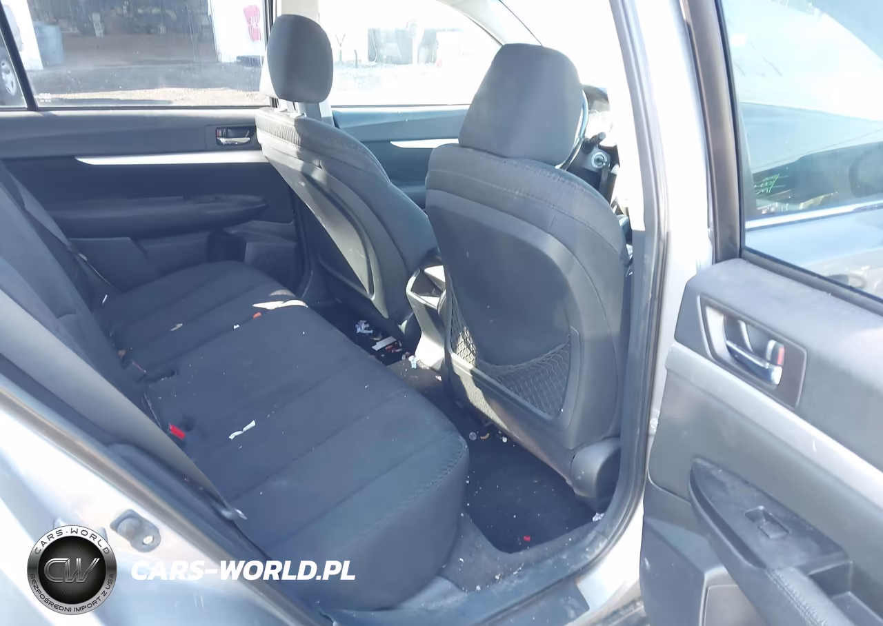 2011 Subaru Outback 2.5I Premium VIN:4S4BRBCC3B3335590 - 8