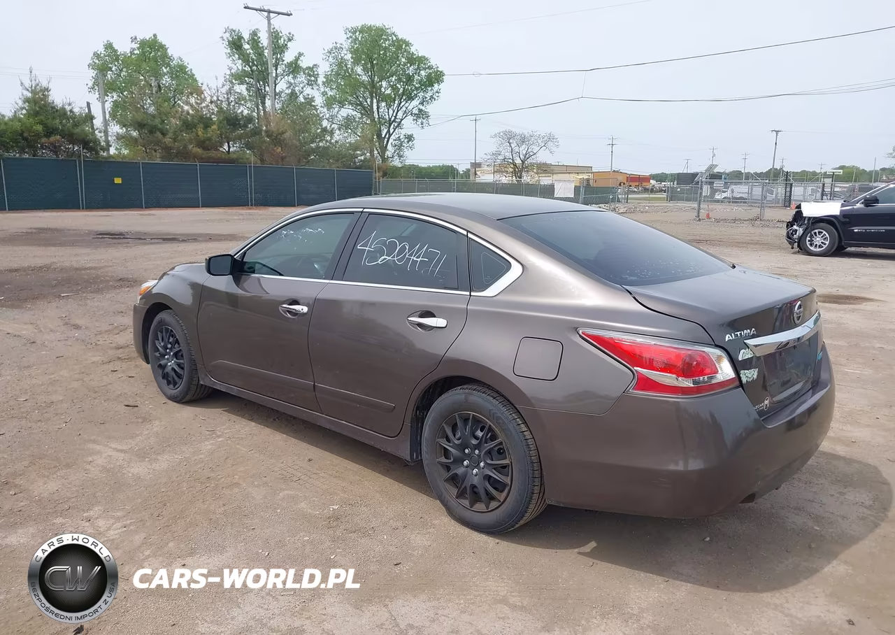 2014 Nissan Altima 2.5 S VIN:1N4AL3AP1EN346664 - 3