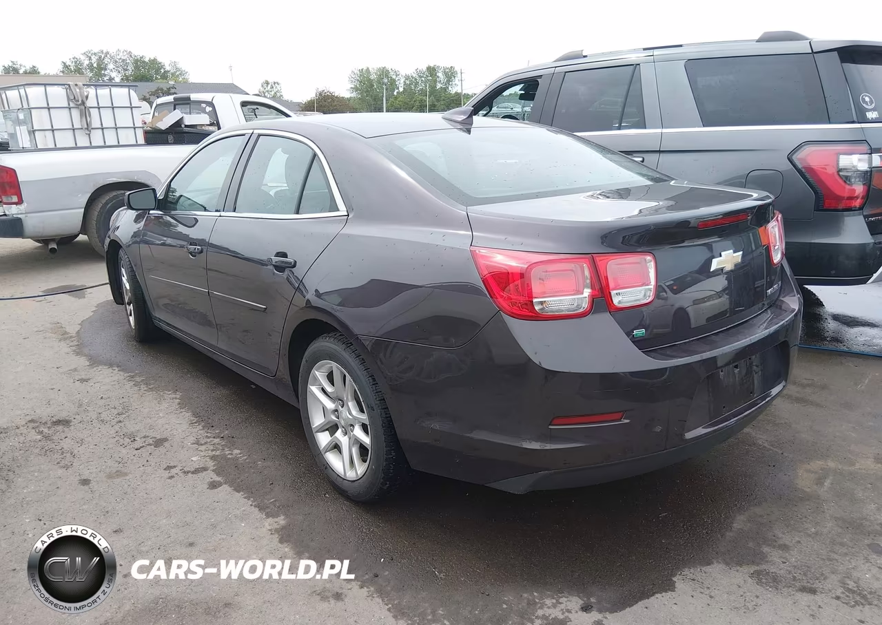 2015 Chevrolet Malibu 1Lt VIN:1G11C5SL9FF240677 - 3