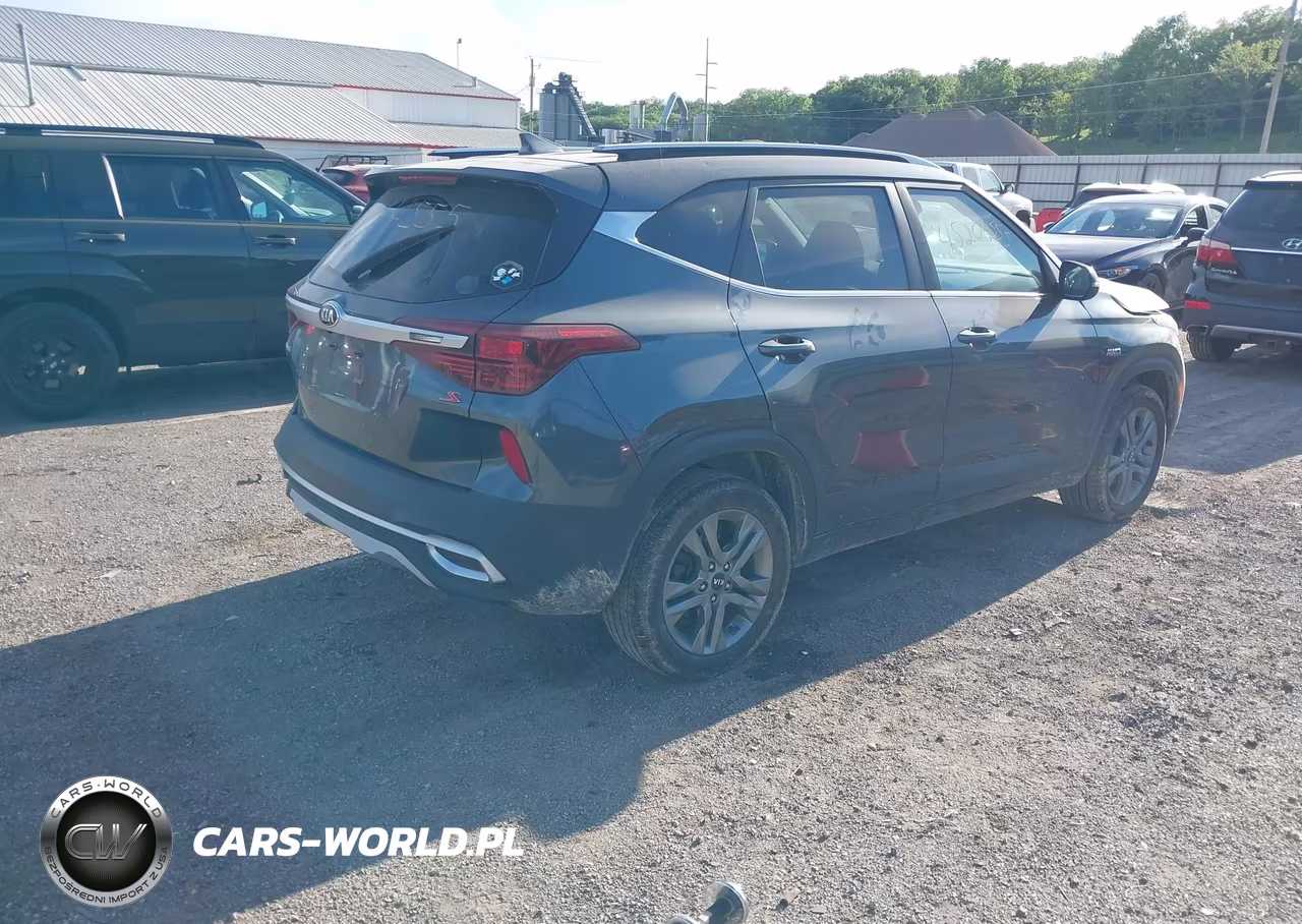 2021 Kia Seltos S VIN:KNDEUCAA1M7203964 - 4