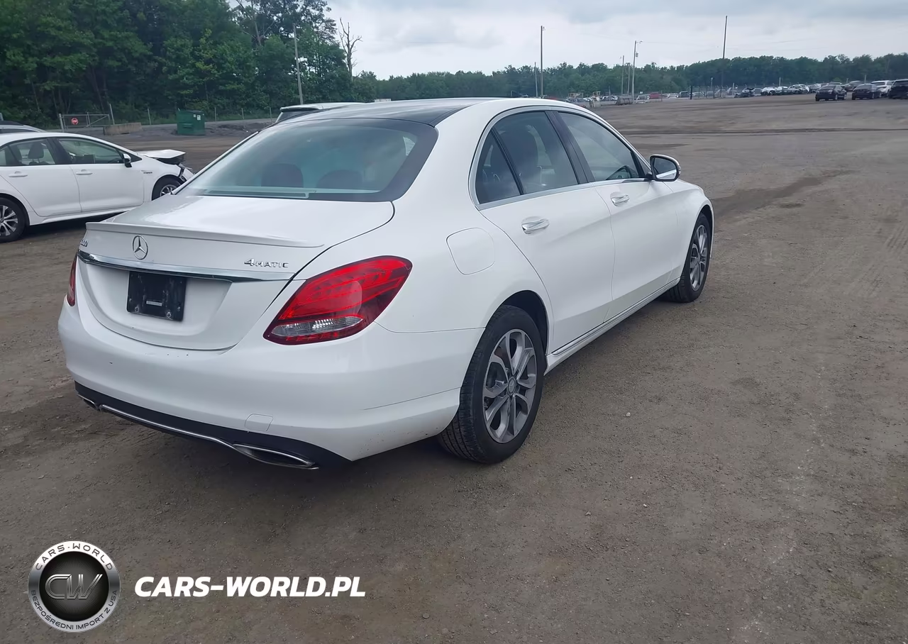 2016 Mercedes-Benz C 300 4Matic VIN:55SWF4KB6GU118255 - 4