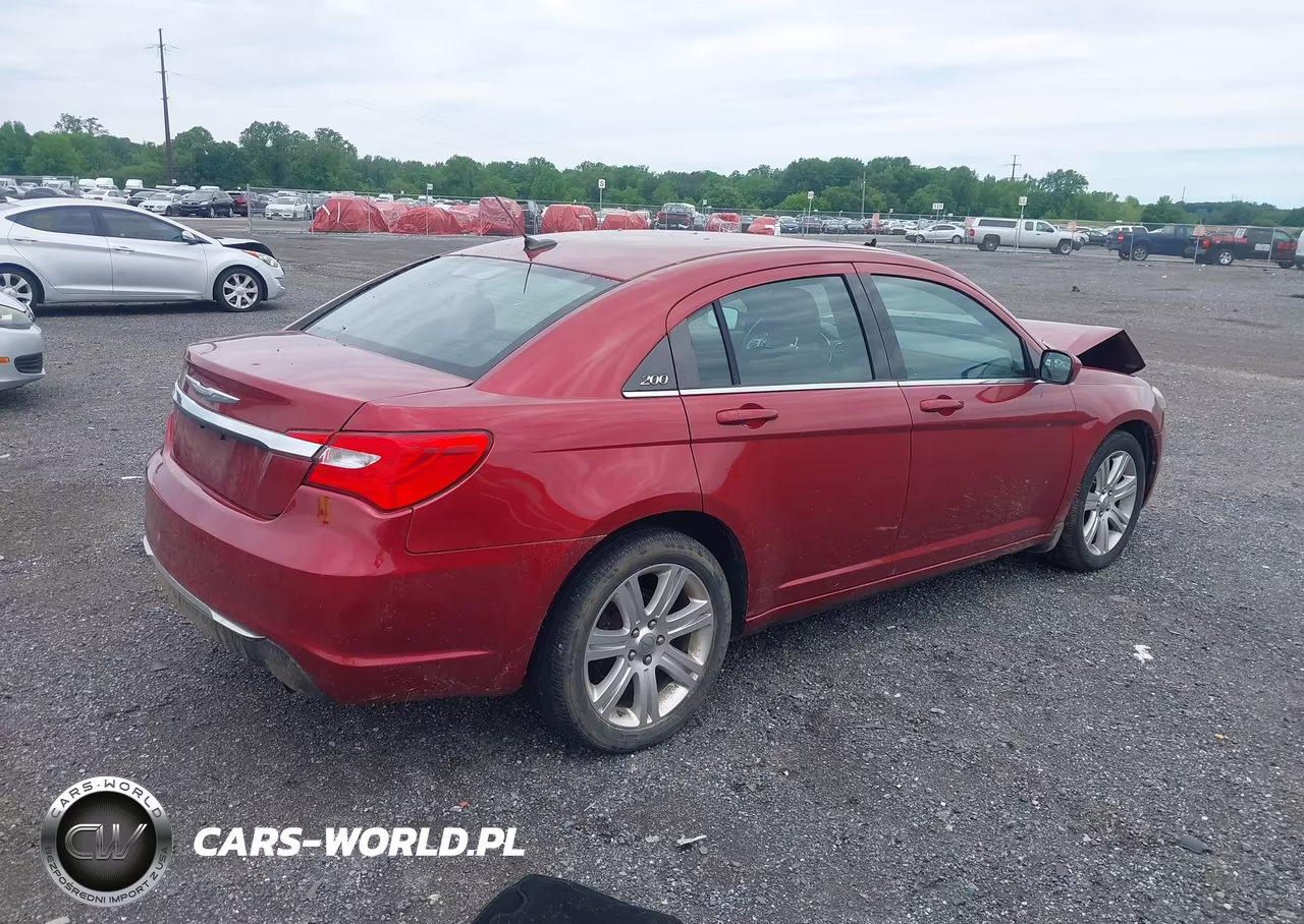 2012 Chrysler 200 Touring VIN:1C3CCBBBXCN267348 - 4
