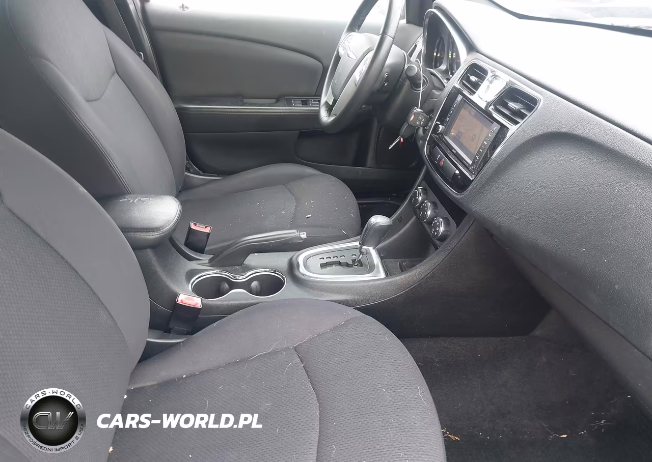 2012 Chrysler 200 Touring VIN:1C3CCBBBXCN267348 - 5