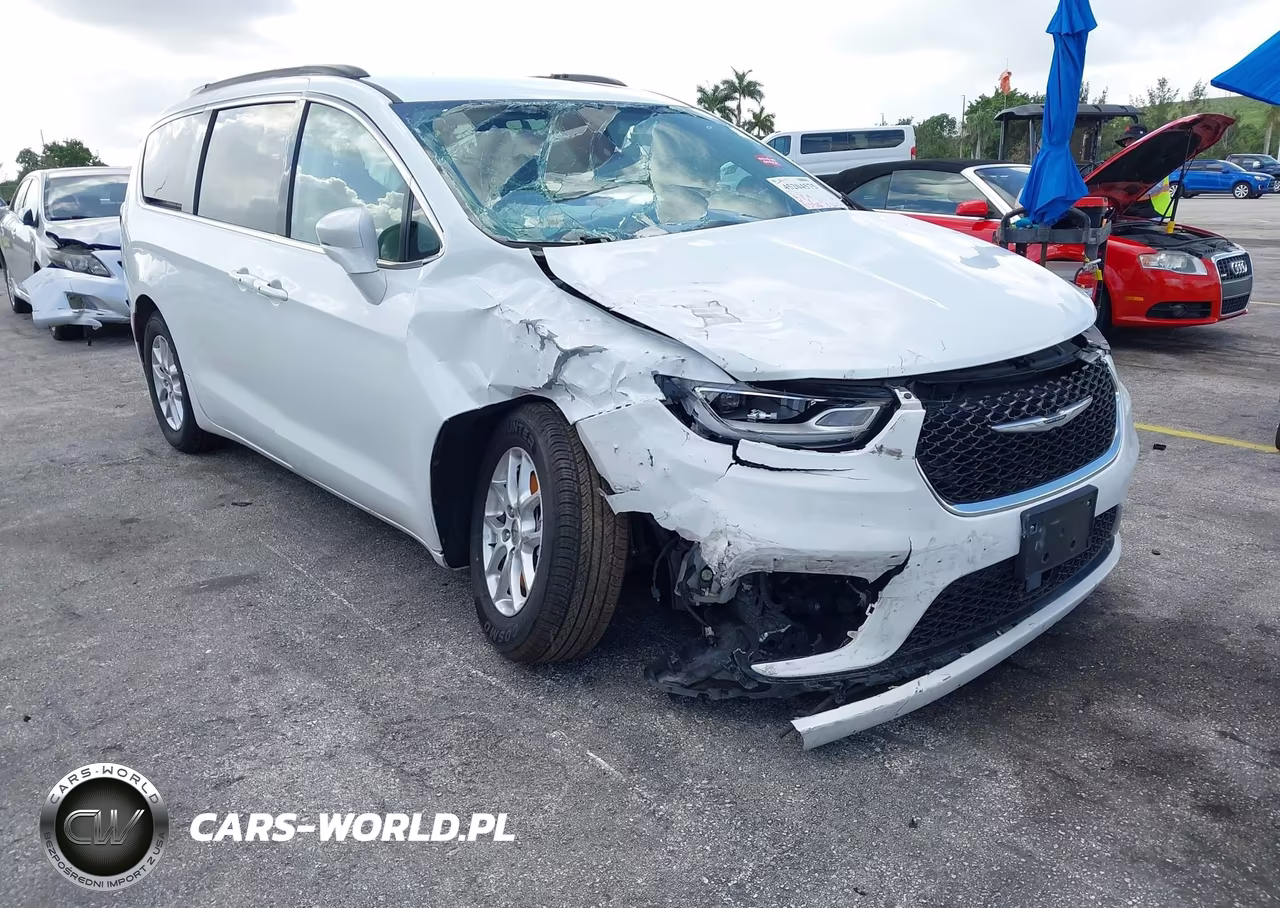 2022 Chrysler Pacifica Touring L VIN:2C4RC1BG2NR138652 - 6