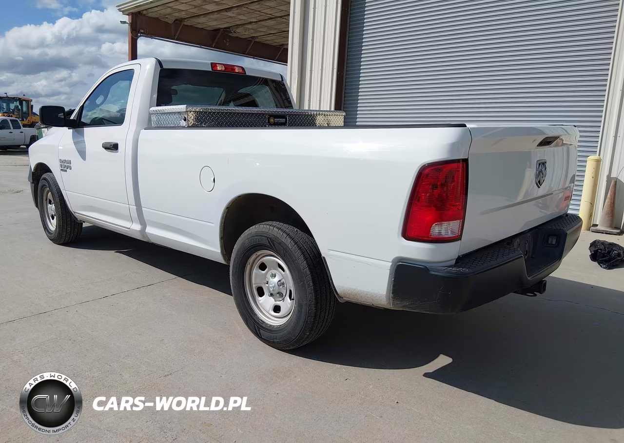 2019 Ram 1500 Classic Tradesman 4X2 8' Box VIN:3C6JR6DG1KG583253 - 3