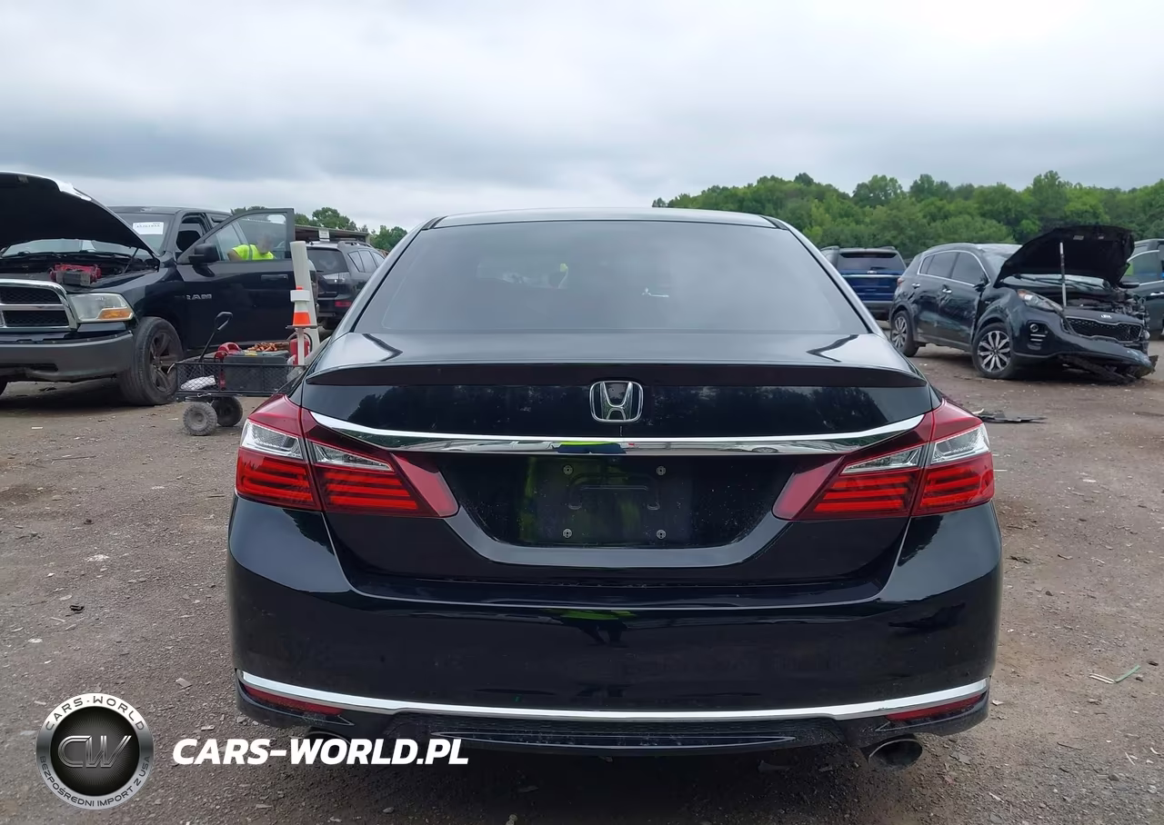 2016 Honda Accord Sport VIN:1HGCR2F58GA093535 - 17