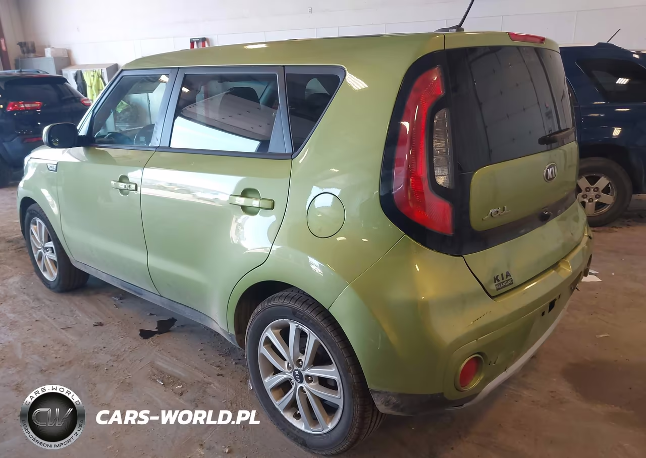 2018 Kia Soul + VIN:KNDJP3A52J7895771 - 3