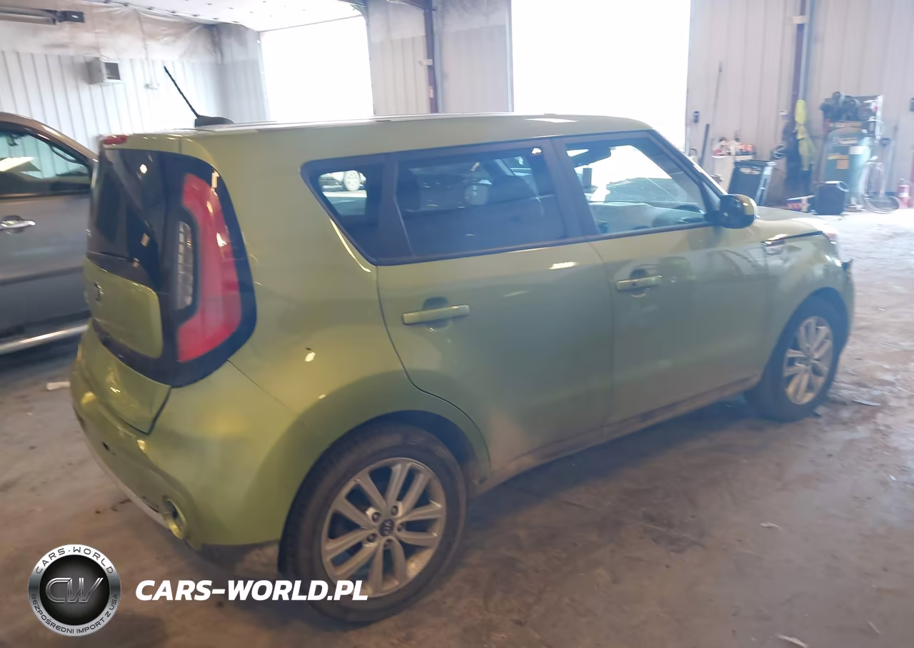 2018 Kia Soul + VIN:KNDJP3A52J7895771 - 4