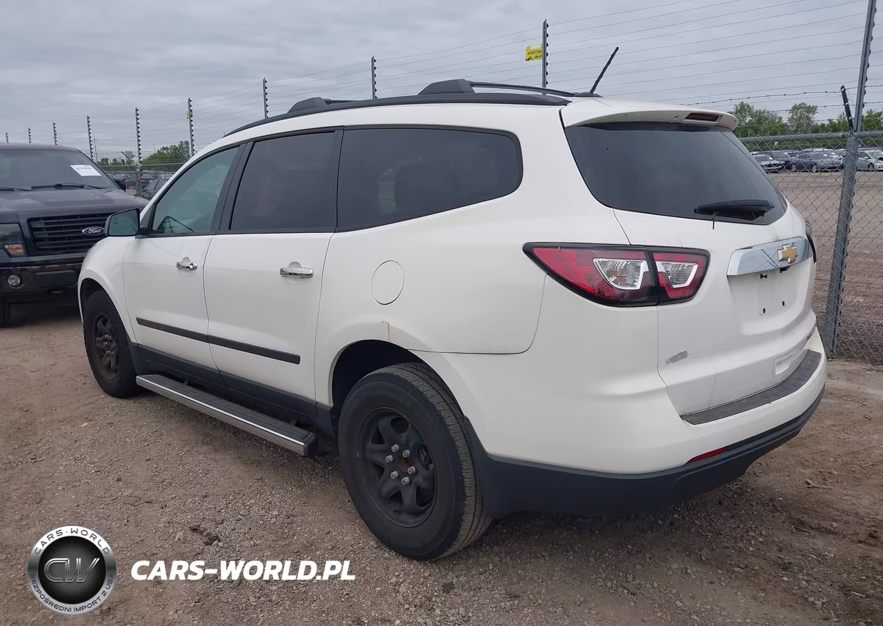 2013 Chevrolet Traverse Ls VIN:1GNKRFED9DJ100957 - 3