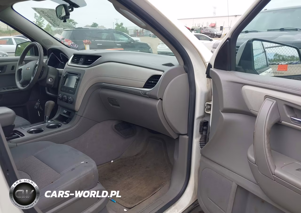 2013 Chevrolet Traverse Ls VIN:1GNKRFED9DJ100957 - 5