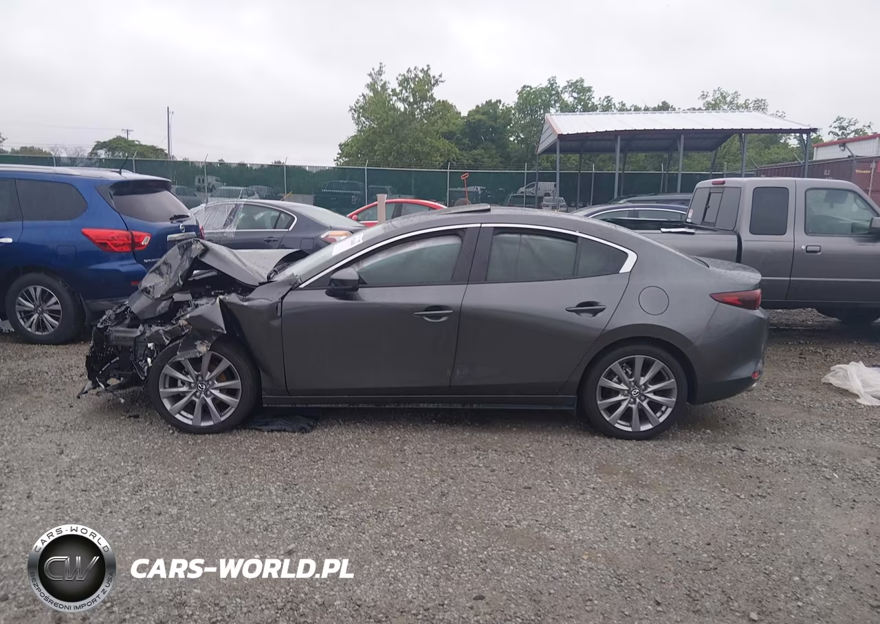 2026 Mazda Mazda3 2.5 S Preferred VIN:JM1BPACL5T1863651 - 14