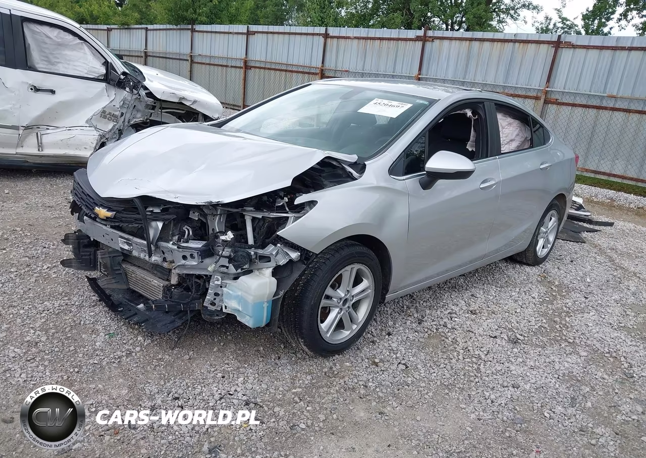 2018 Chevrolet Cruze Lt Auto VIN:1G1BE5SM4J7188028 - 2