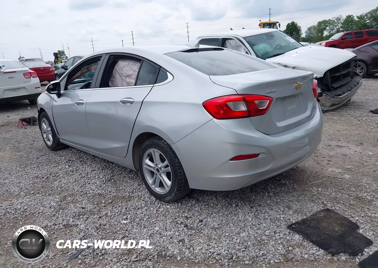 2018 Chevrolet Cruze Lt Auto VIN:1G1BE5SM4J7188028 - 3