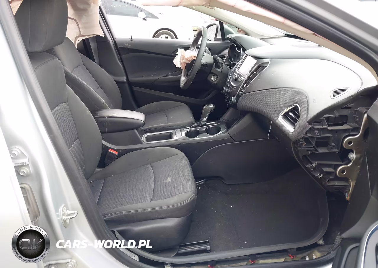 2018 Chevrolet Cruze Lt Auto VIN:1G1BE5SM4J7188028 - 5