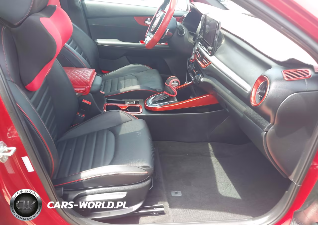 2023 Kia Forte Gt VIN:3KPF44ACXPE652799 - 5