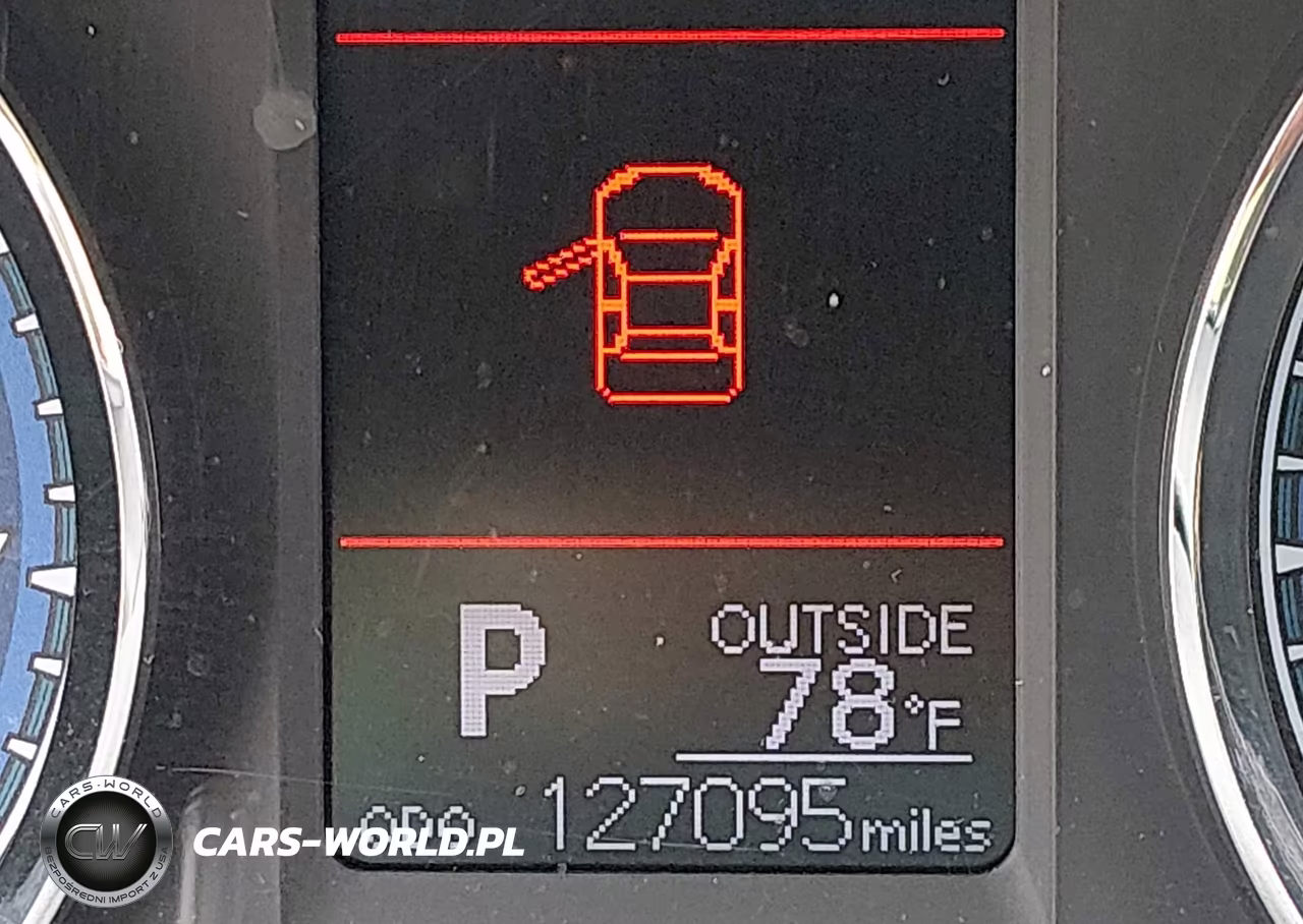 2019 Toyota Corolla Le VIN:5YFBURHE2KP863053 - 16