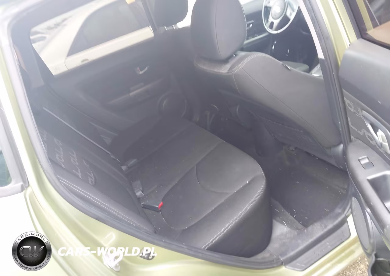 2013 Kia Soul + VIN:KNDJT2A67D7548844 - 8