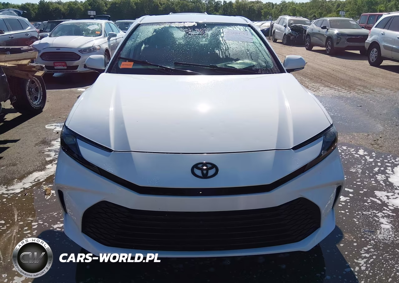 2025 Toyota Camry Le VIN:4T1DAACK1SU508258 - 12