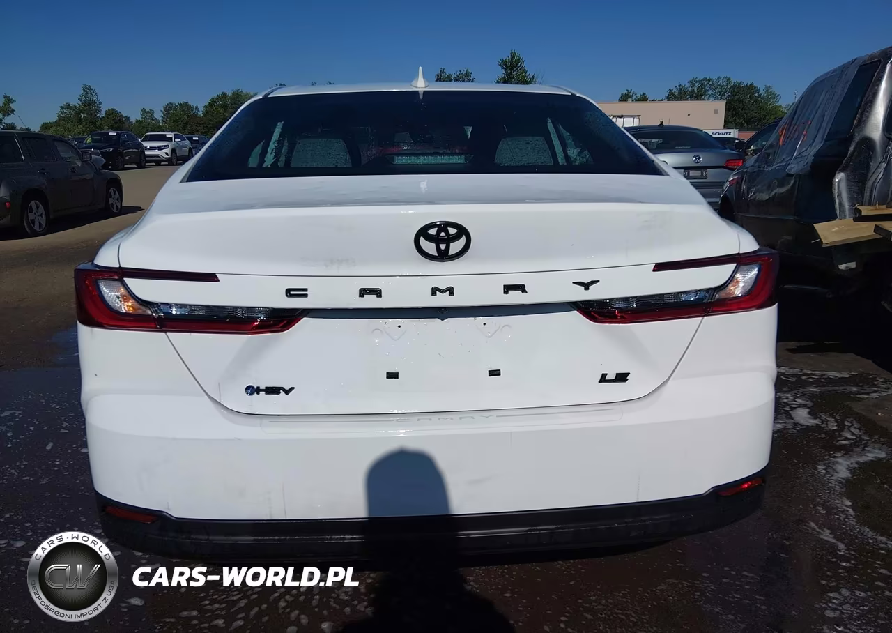 2025 Toyota Camry Le VIN:4T1DAACK1SU508258 - 16