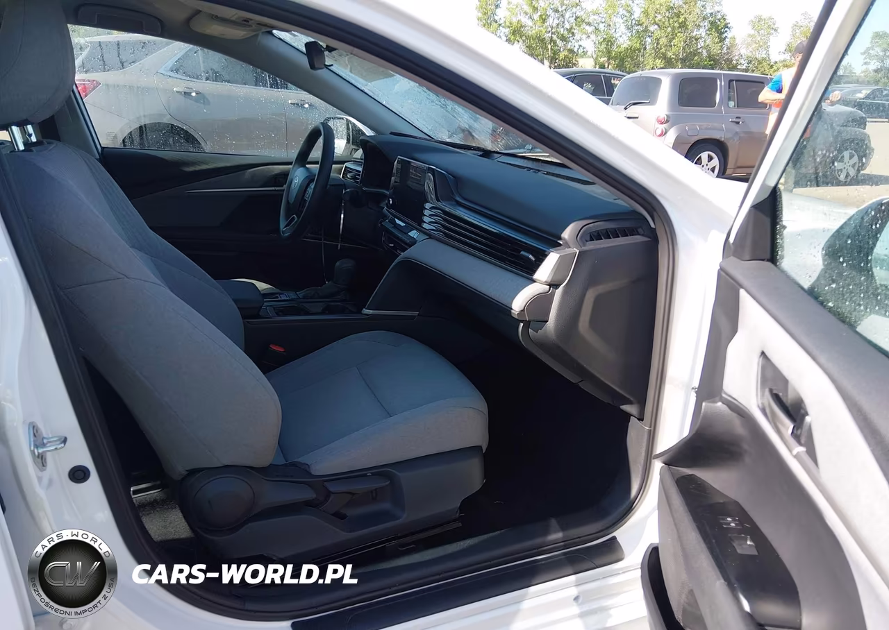 2025 Toyota Camry Le VIN:4T1DAACK1SU508258 - 5