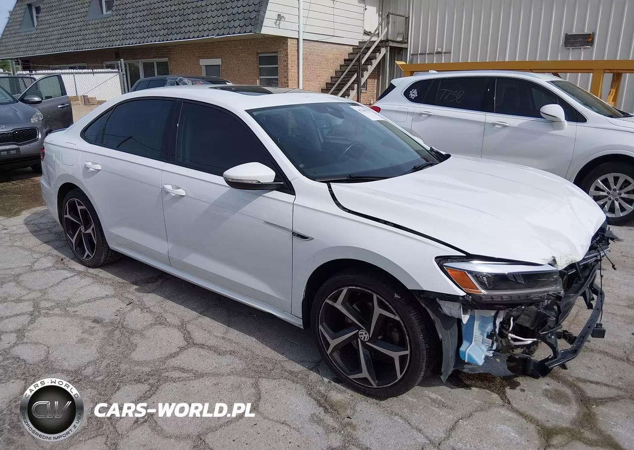 2020 Volkswagen Passat 2.0T R-Line – zdjęcie 1 z 17