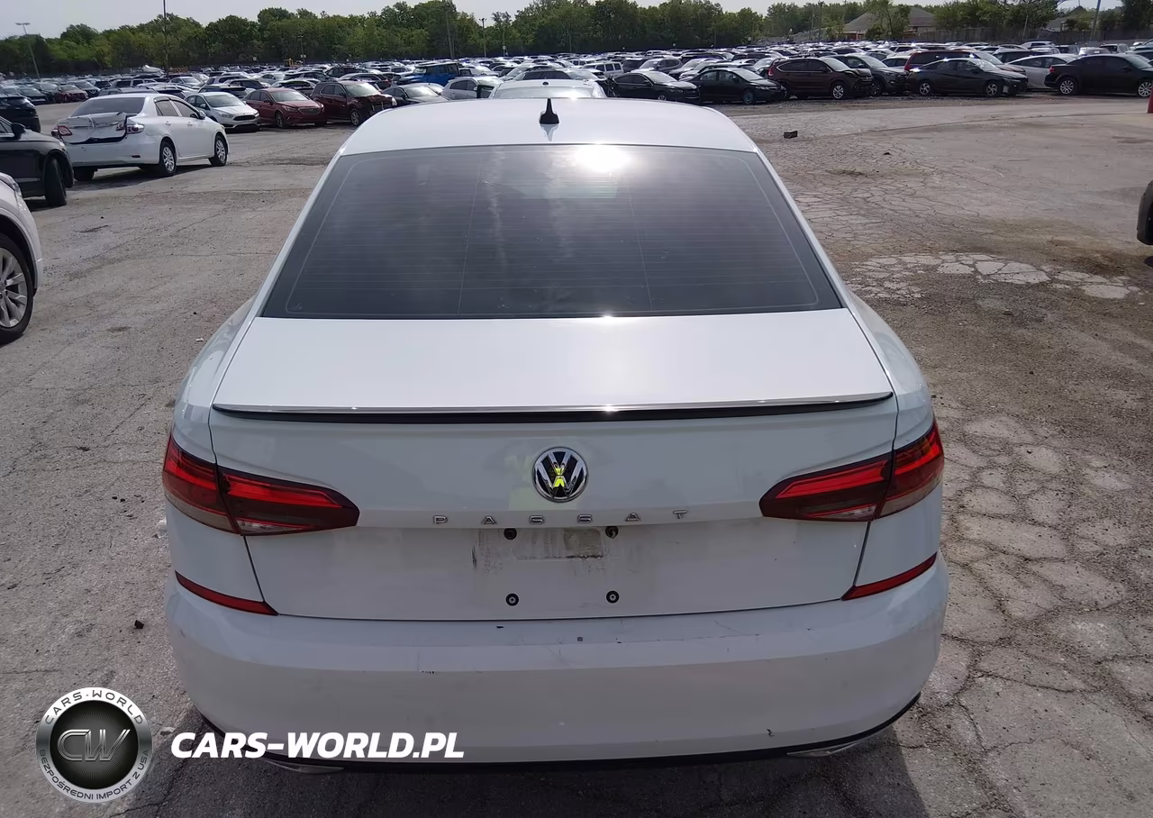 2020 Volkswagen Passat 2.0T R-Line VIN:1VWMA7A39LC018870 - 17