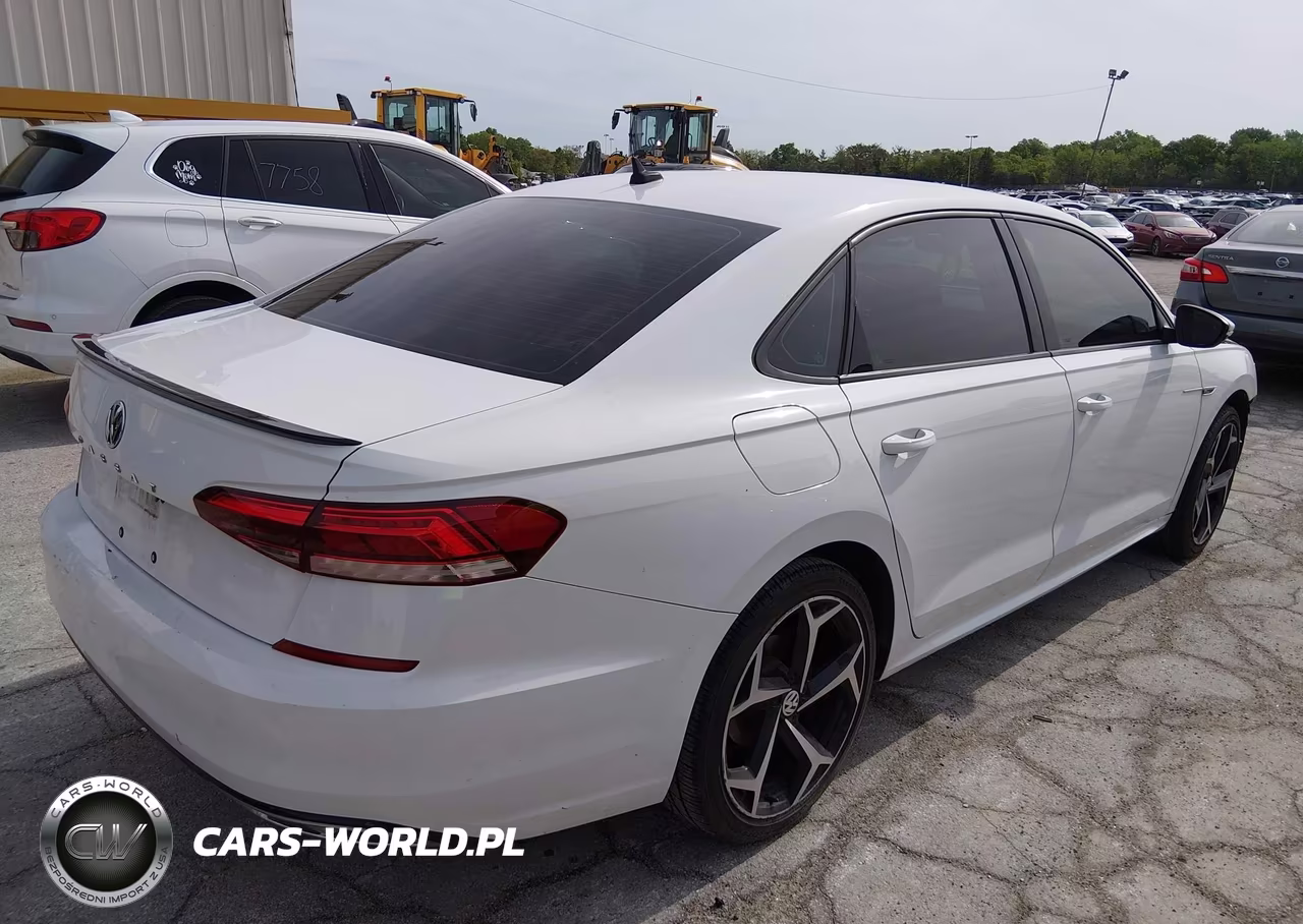 2020 Volkswagen Passat 2.0T R-Line VIN:1VWMA7A39LC018870 - 4